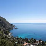 Vue Villa *